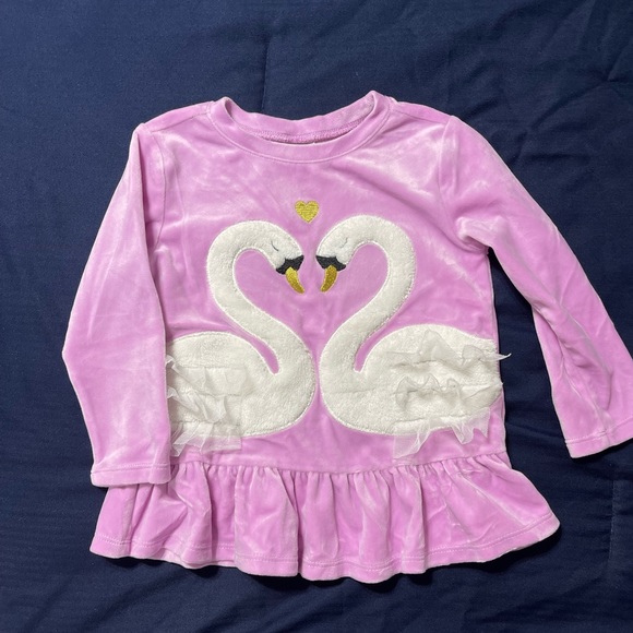 🔴🔴Toddler Girl Pink Bear Hoodie Sweater & Purple/Pink Swan Sweater Set Bundle - Picture 6 of 10
